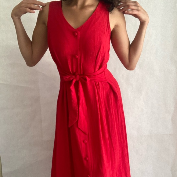 Red Maxi Dress 💃🏽 - Picture 4 of 10